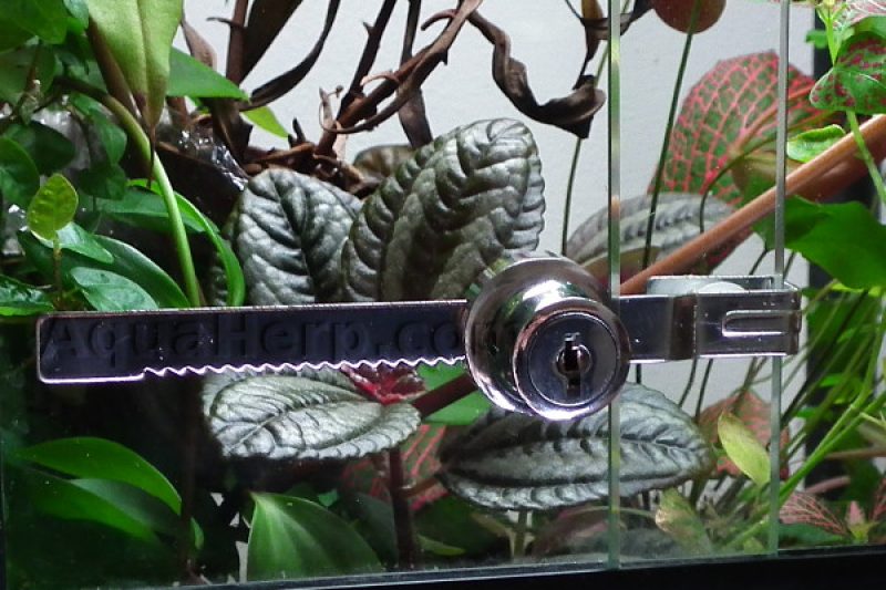 Vivarium Lock